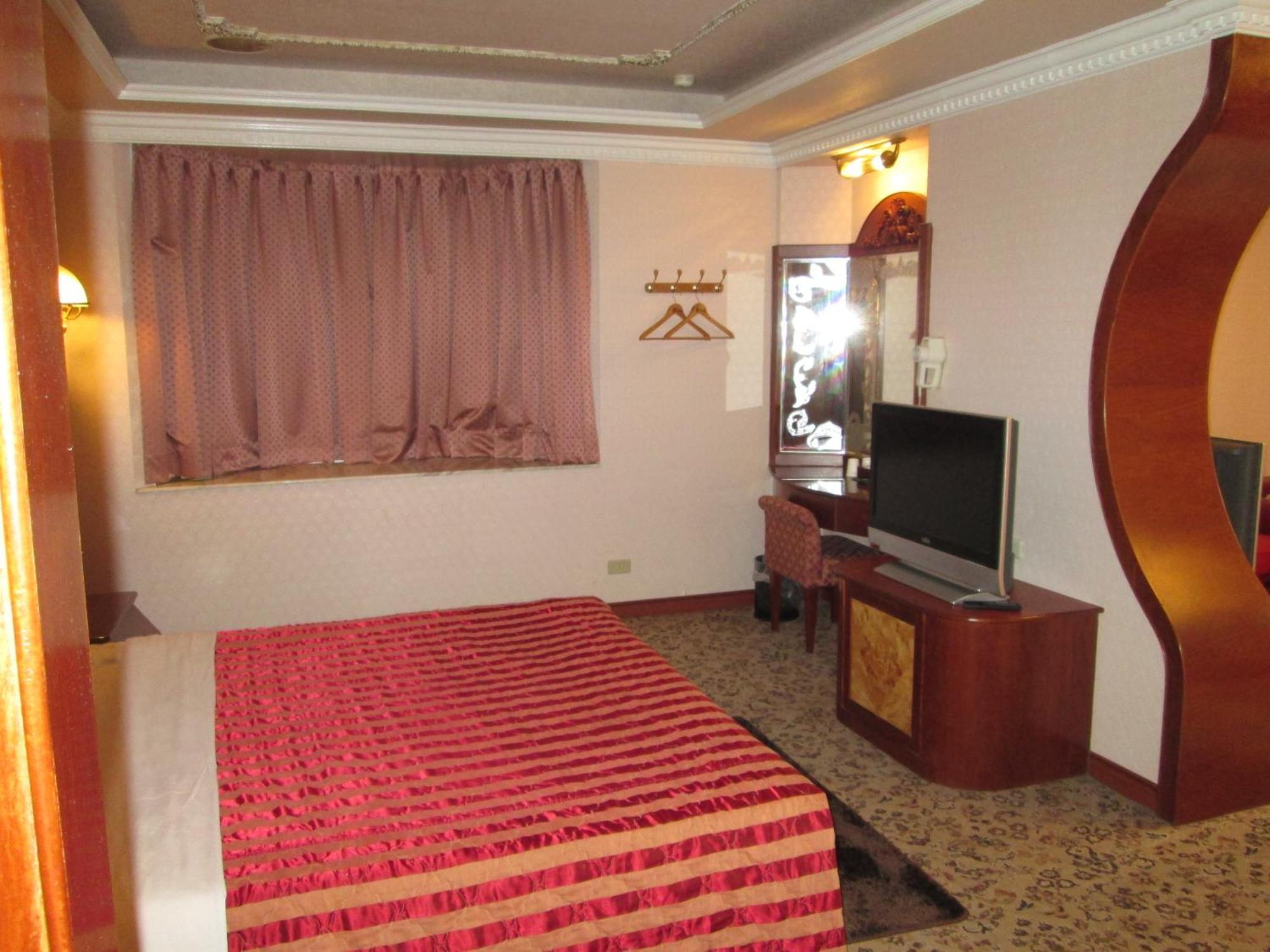 Huangjia Motel 台南 エクステリア 写真